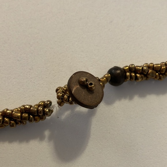 Gold Beaded Dangling Shell Necklace - Picture 4 of 7